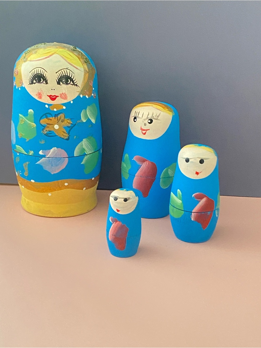 Blue Hand-Painted Nesting Dolls Set - Classic Matryoshka Style